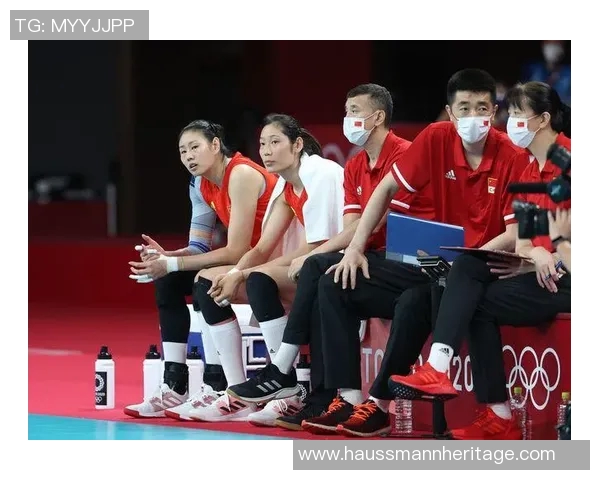 广州排球队与重庆排球队赛后状态分析与复盘总结