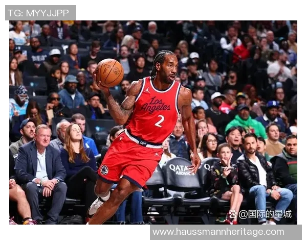 快船与掘金激战正酣小卡渴望球权引发关注