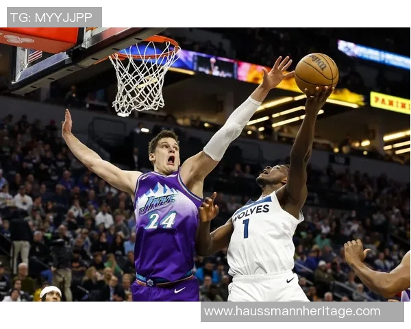 沃克凯斯勒展现潜力成为NBA新星引发球迷热议与期待