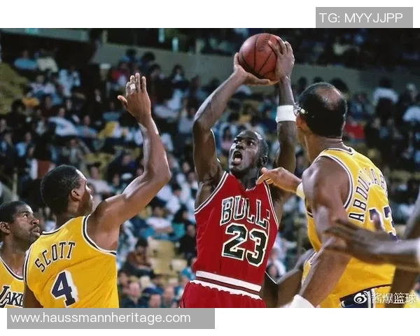 热火与魔术精彩对决回放全场亮点集锦与精彩瞬间分析