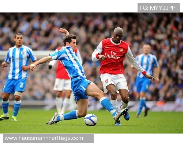 阿森纳与哈德斯比赛裁判表现分析及争议判罚回顾