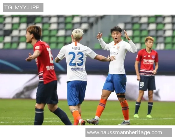 鲁能与重庆比赛实时数据分析及精彩瞬间回顾