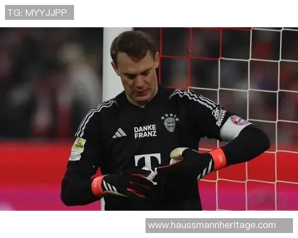 诺伊尔：守护球门的传奇门将与足球世界的辉煌故事