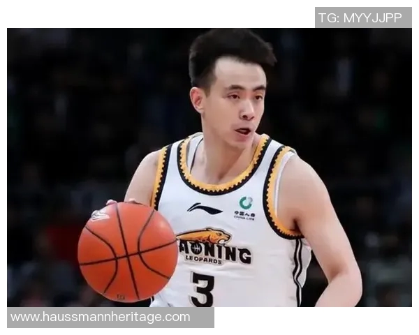 赵继伟与周琦的巅峰对决谁能在赛场上笑到最后解析两位篮球明星的实力与魅力