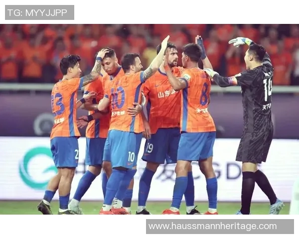 2016年上海申花与山东鲁能激战回顾：一场精彩的中超对决与历史交锋