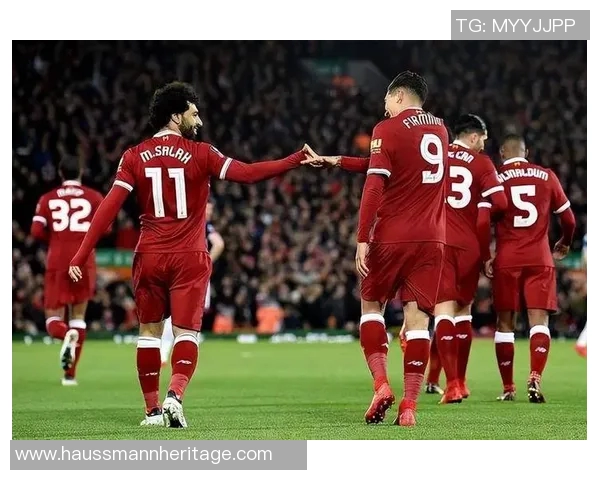 利物浦与拜仁上半场激战回顾双方攻防精彩瞬间分析